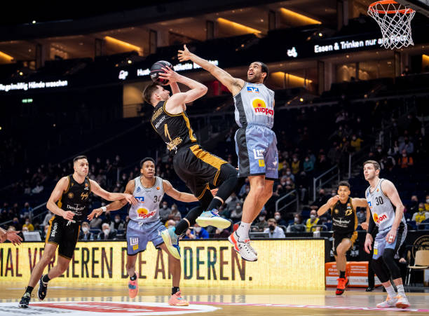 更是为球队 更是为球队